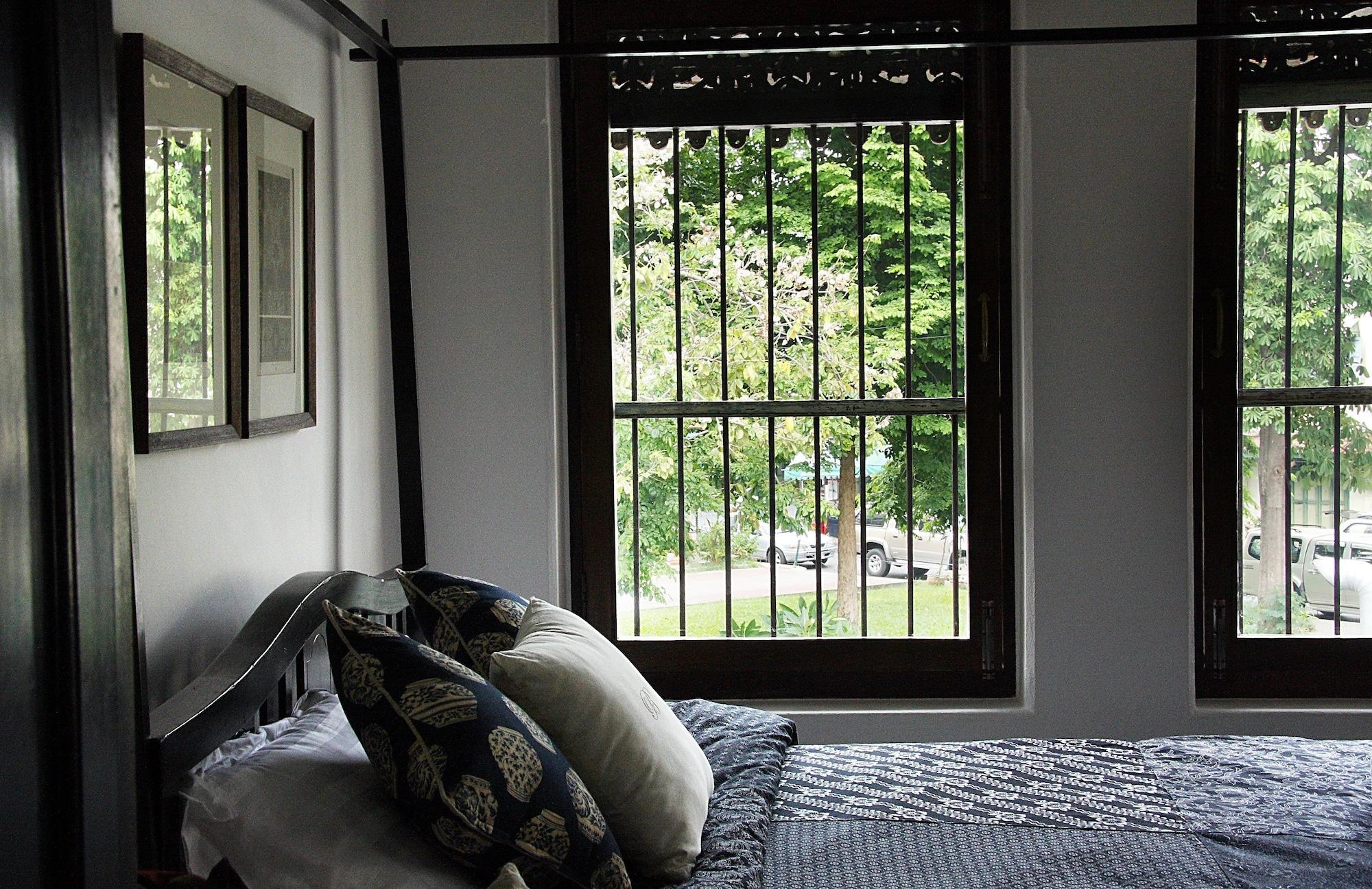 The Bhuthorn Bed & Breakfast Bangkok Extérieur photo