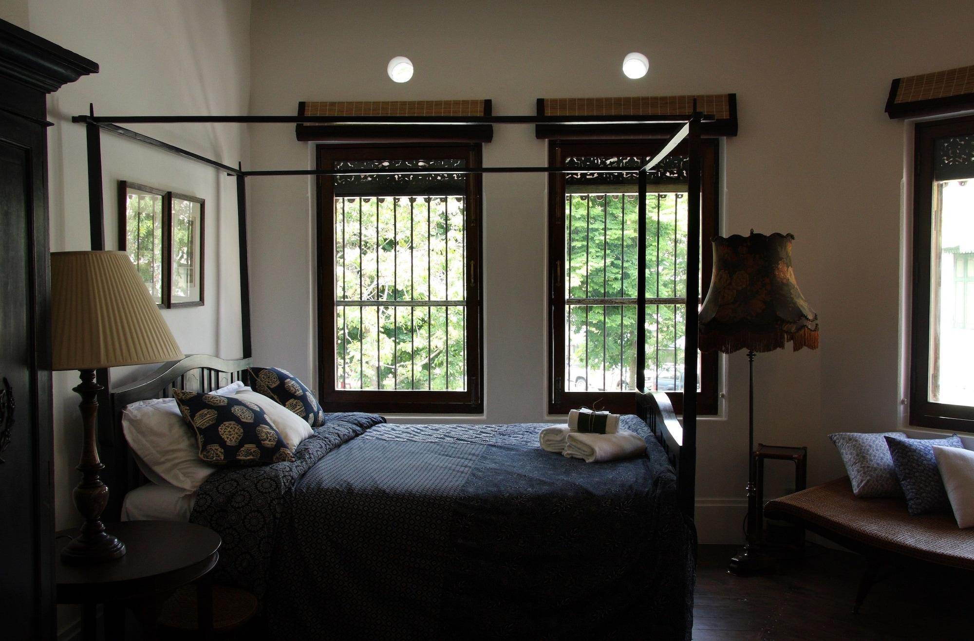 The Bhuthorn Bed & Breakfast Bangkok Extérieur photo