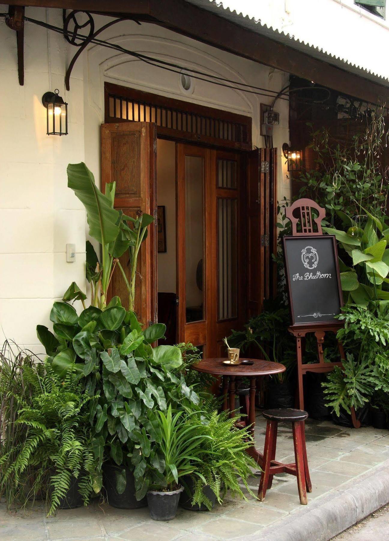 The Bhuthorn Bed & Breakfast Bangkok Extérieur photo