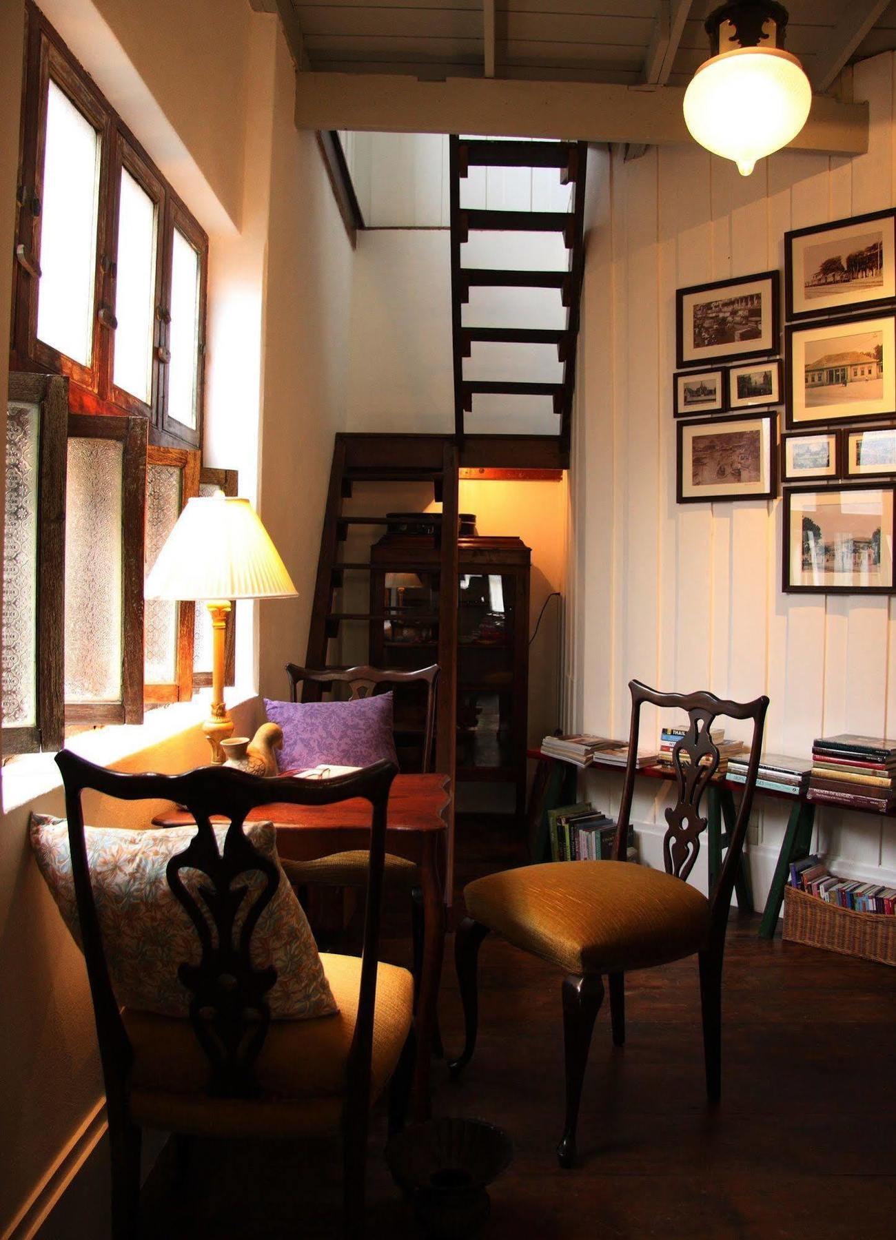 The Bhuthorn Bed & Breakfast Bangkok Extérieur photo